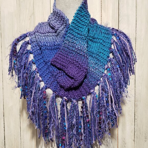 NEW Hand Knitted Blue Purple Chunky Infinity Boho Cowl Scarf Fringed Artsy - Picture 1 of 6